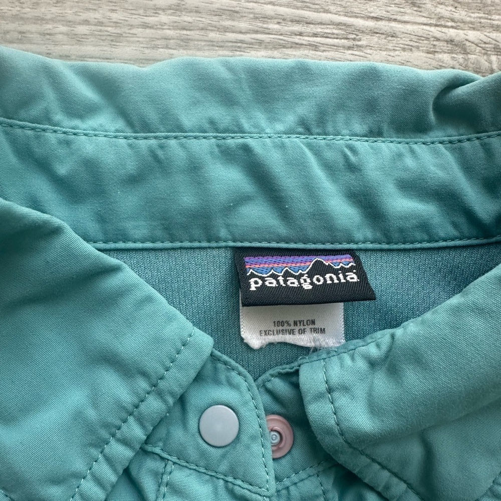 PATAGONIA Shirt Womens Zs S Green Fishing Snap Vented Roll Tab Sleeves hiking - Picture 4 of 5